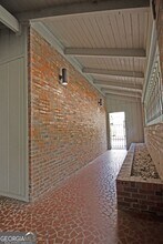 305 Pinemount Dr in Peachtree City, GA - Building Photo - Building Photo