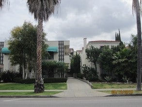 1906 Overland Ave in Los Angeles, CA - Building Photo - Building Photo