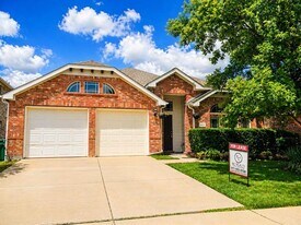 8621 Wagon Trail in Cross Roads, TX - Building Photo