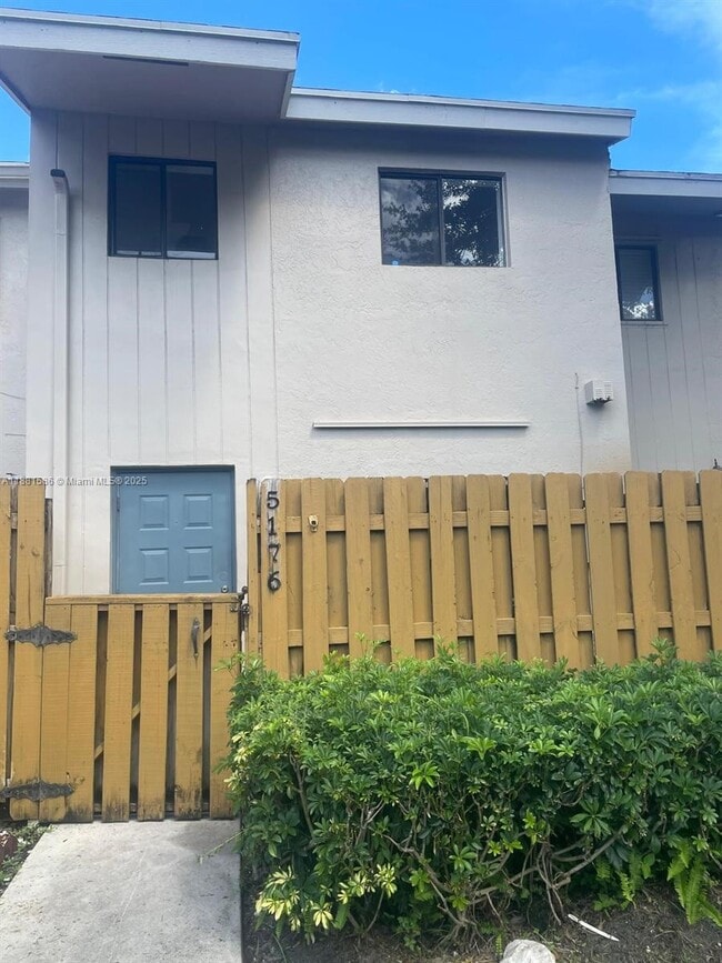 property at 5176 S University Dr