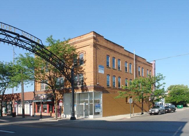 1255-1259 N High St