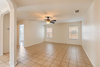 13413 Lismore Ln in Pflugerville, TX - Building Photo - Building Photo