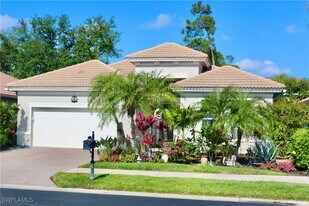 16192 Parque Ln in Naples, FL - Building Photo