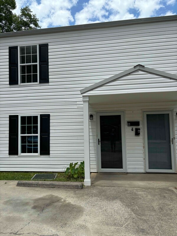 property at 4 Flint St