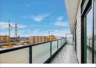 15733 85 Av in Surrey, BC - Building Photo - Building Photo