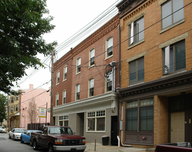 211-213 W 7th St in Wilmington, DE - Building Photo - Building Photo