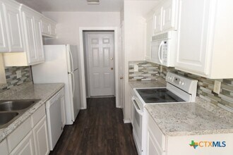 4306 Lori Dr in Killeen, TX - Foto de edificio - Building Photo