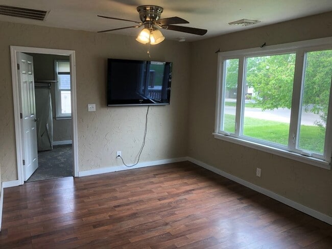 property at 1309 S Madison St