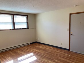 1812 E 6th St in Sioux Falls, SD - Building Photo - Building Photo