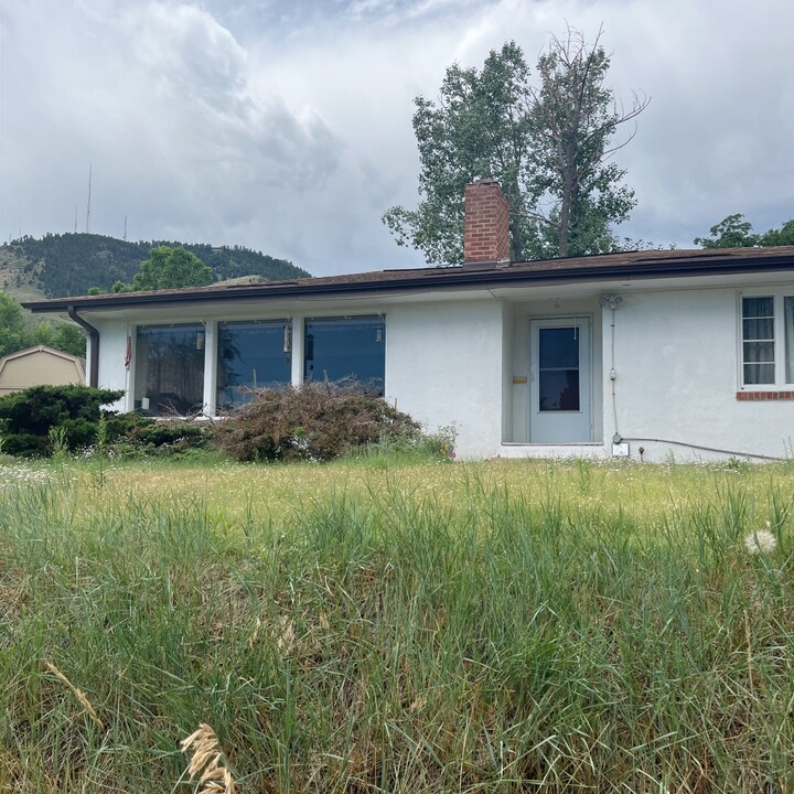 1910 19th St in Golden, CO - Building Photo