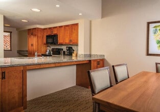 78-6842-6842 Ali‘i Dr in Kailua Kona, HI - Building Photo - Building Photo