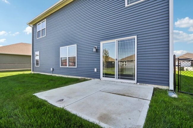 834 Marsh Aster Dr in Greenfield, IN - Building Photo - Building Photo