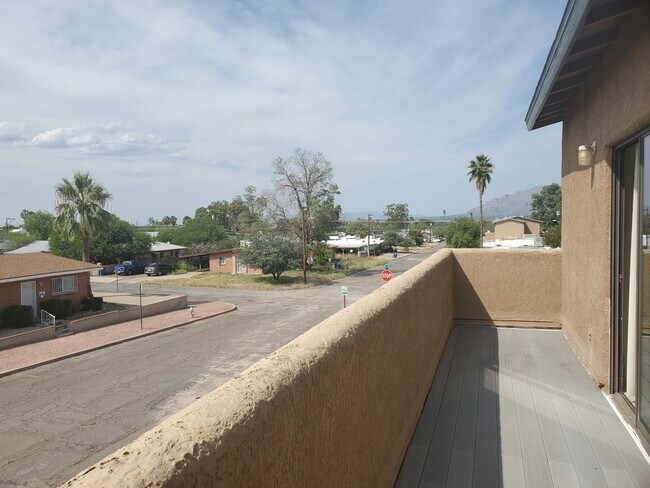 1402 E Lee St, Unit #2 in Tucson, AZ - Building Photo - Building Photo