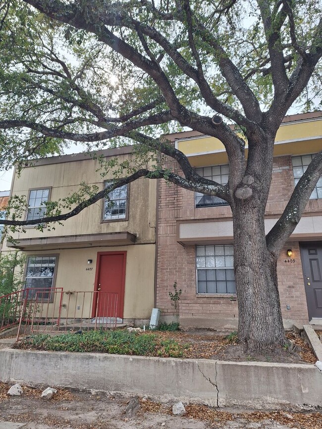 4407 Allentown St in San Antonio, TX - Building Photo - Building Photo