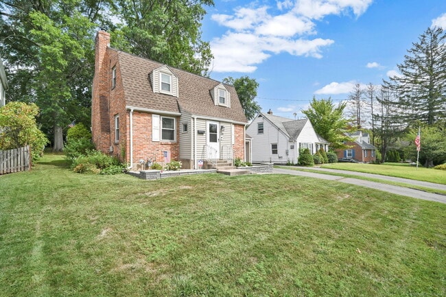 20 Harding Ave in Newington, CT - Building Photo - Building Photo