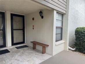 5665 Trailwinds Dr, Unit 616 in Ft. Myers, FL - Building Photo - Building Photo