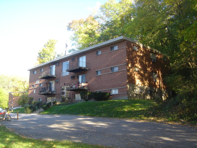 Westwood Manor in Cincinnati, OH - Foto de edificio - Building Photo