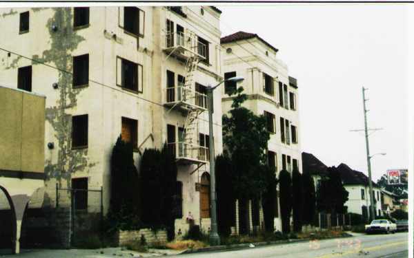 Gower Street Apartments in Los Angeles, CA - Foto de edificio - Building Photo
