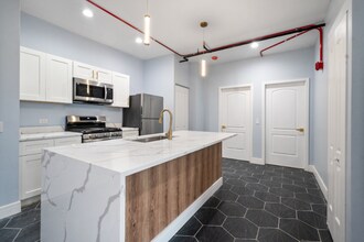 9865 W Roosevelt Rd-Unit -203 in Westchester, IL - Building Photo - Building Photo