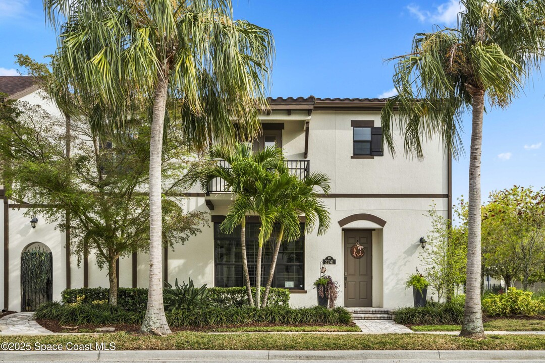 2241 Arrivas Wy in Melbourne, FL - Building Photo