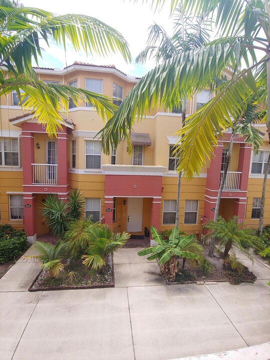 3607 Shoma Dr in West Palm Beach, FL - Foto de edificio