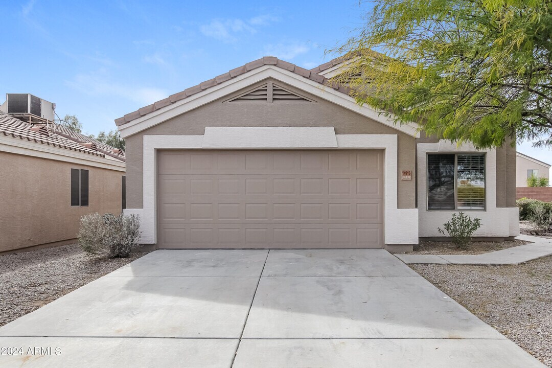 14916 N 125th Ln in El Mirage, AZ - Foto de edificio