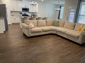 2917 Grizzly Rd in Aubrey, TX - Foto de edificio - Building Photo