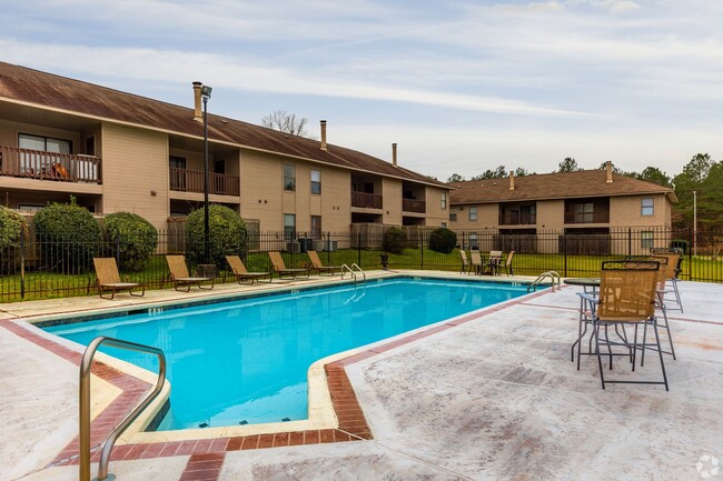 Cedar Creek Village in Shreveport, LA - Foto de edificio - Building Photo