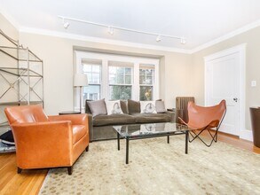 62 Granville Rd in Cambridge, MA - Building Photo - Building Photo