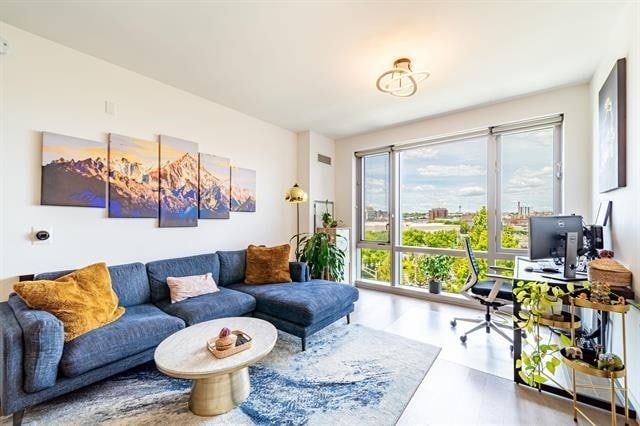 property at 75 Park Ln S