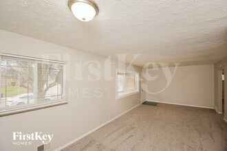 5602 Culver St in Indianapolis, IN - Foto de edificio - Building Photo