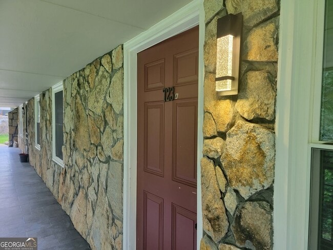 property at 723 Ford Pl