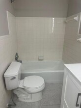2725 Middle River Dr, Unit 10 in Fort Lauderdale, FL - Building Photo - Building Photo