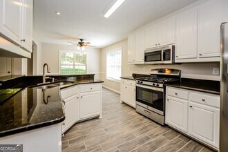 1017 Crown River Pkwy in Mcdonough, GA - Building Photo - Building Photo