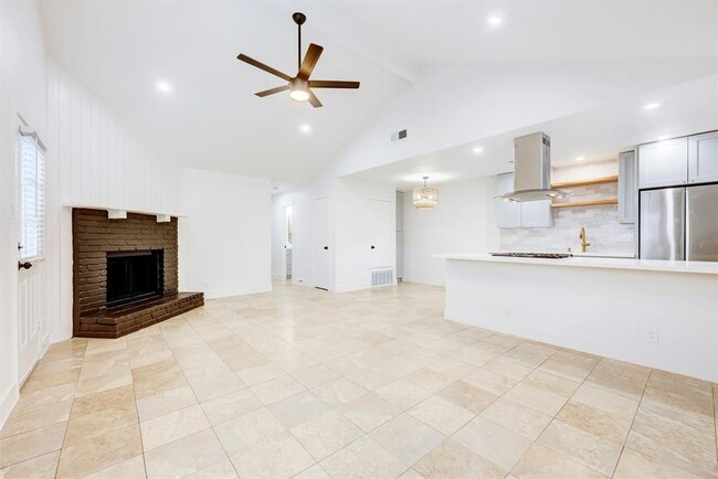 11415 Ptarmigan Dr in Austin, TX - Building Photo - Building Photo
