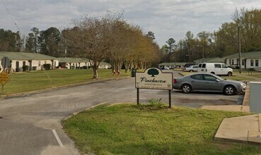 1043 Whiskey Run Rd in Camden, AL - Building Photo - Building Photo