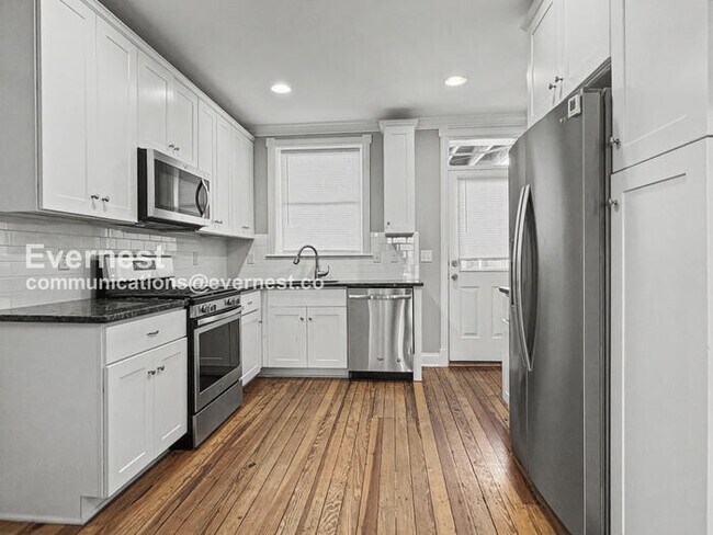 2608 Fleet St in Baltimore, MD - Building Photo - Building Photo