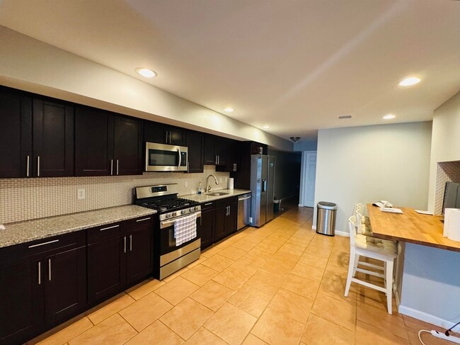 447 Mercer St in Jersey City, NJ - Building Photo - Building Photo