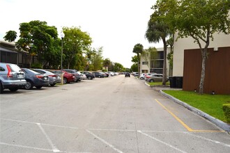 8005 SW 107th Ave in Miami, FL - Building Photo - Building Photo