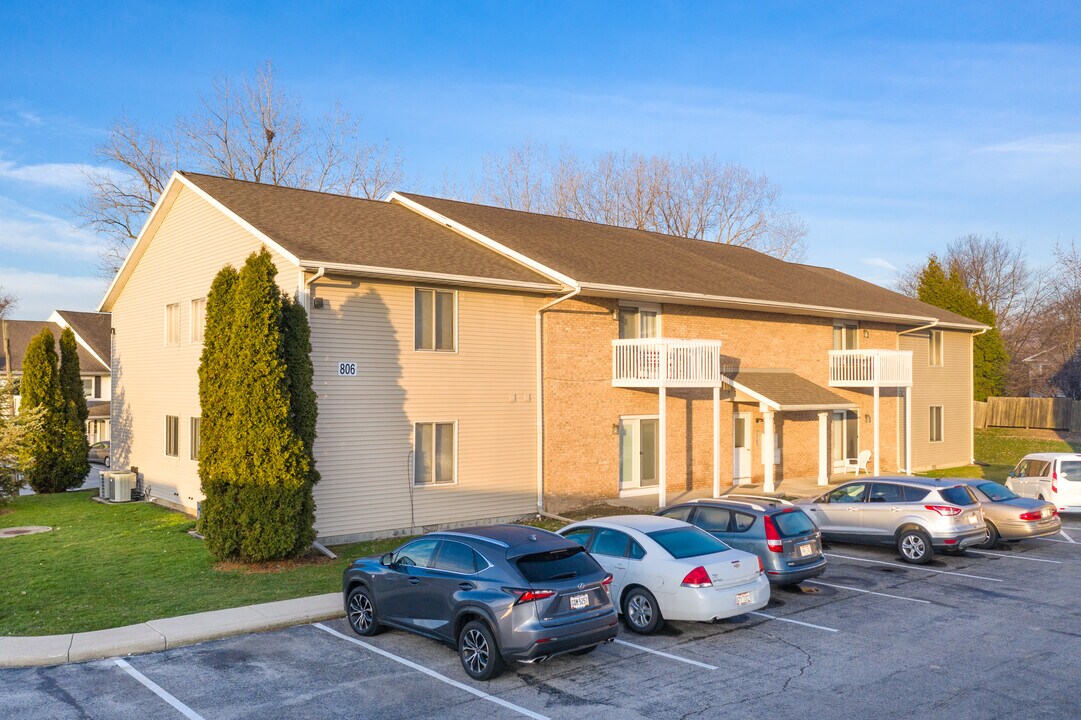 Westmoor Terrace in Findlay, OH - Foto de edificio