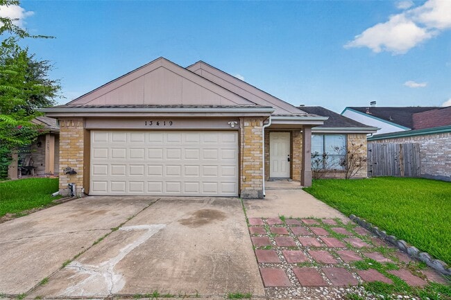 13419 Laurel River Dr