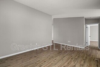 208 Laurelwood Dr in St. Peters, MO - Building Photo - Building Photo