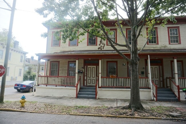 property at 301 W Waldburg St
