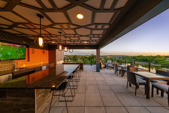 The Emerson in Centreville, VA - Foto de edificio - Building Photo