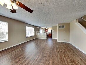 12473 Steelers Blvd in Fishers, IN - Foto de edificio - Building Photo