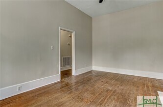 520 E Waldburg St in Savannah, GA - Building Photo - Building Photo