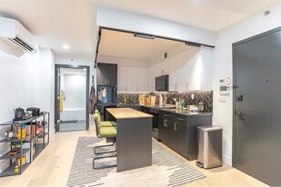 154 Lenox Rd in Brooklyn, NY - Building Photo