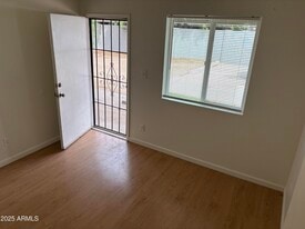 310 W 8th Ave in Mesa, AZ - Building Photo