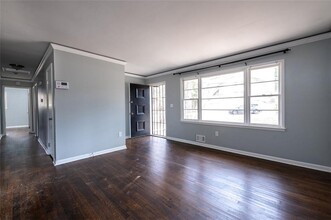 4085 Kenora Dr SW in Atlanta, GA - Foto de edificio - Building Photo