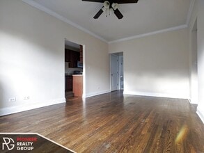 736 W Addison St, Unit 740-N3 in Chicago, IL - Building Photo - Building Photo